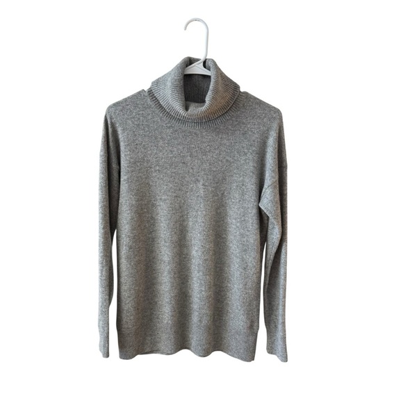 Everlane 100% Cashmere Turtleneck Sweater Size XS Gray Neutral Work Winter HOLES - Picture 10 of 10
